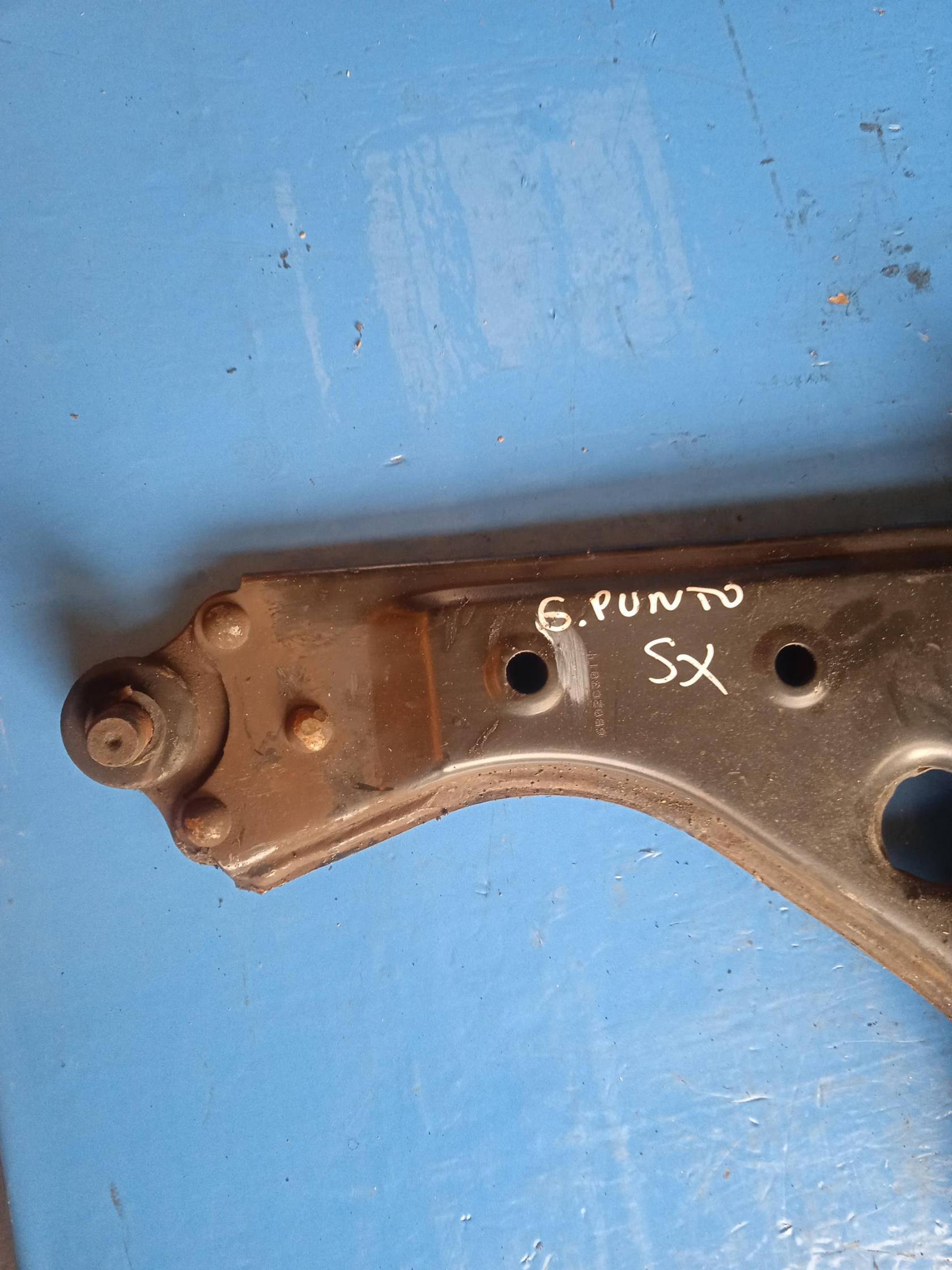 Braccio oscillante sosp. ant. sx.